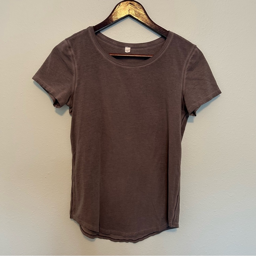 lululemon athletica Gray Short Sleeve Tee, Size 4